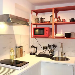  Apartment Modern Apartment; 10min Walk To Town & Quay